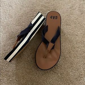 Only Worn Once ! Flip Flops